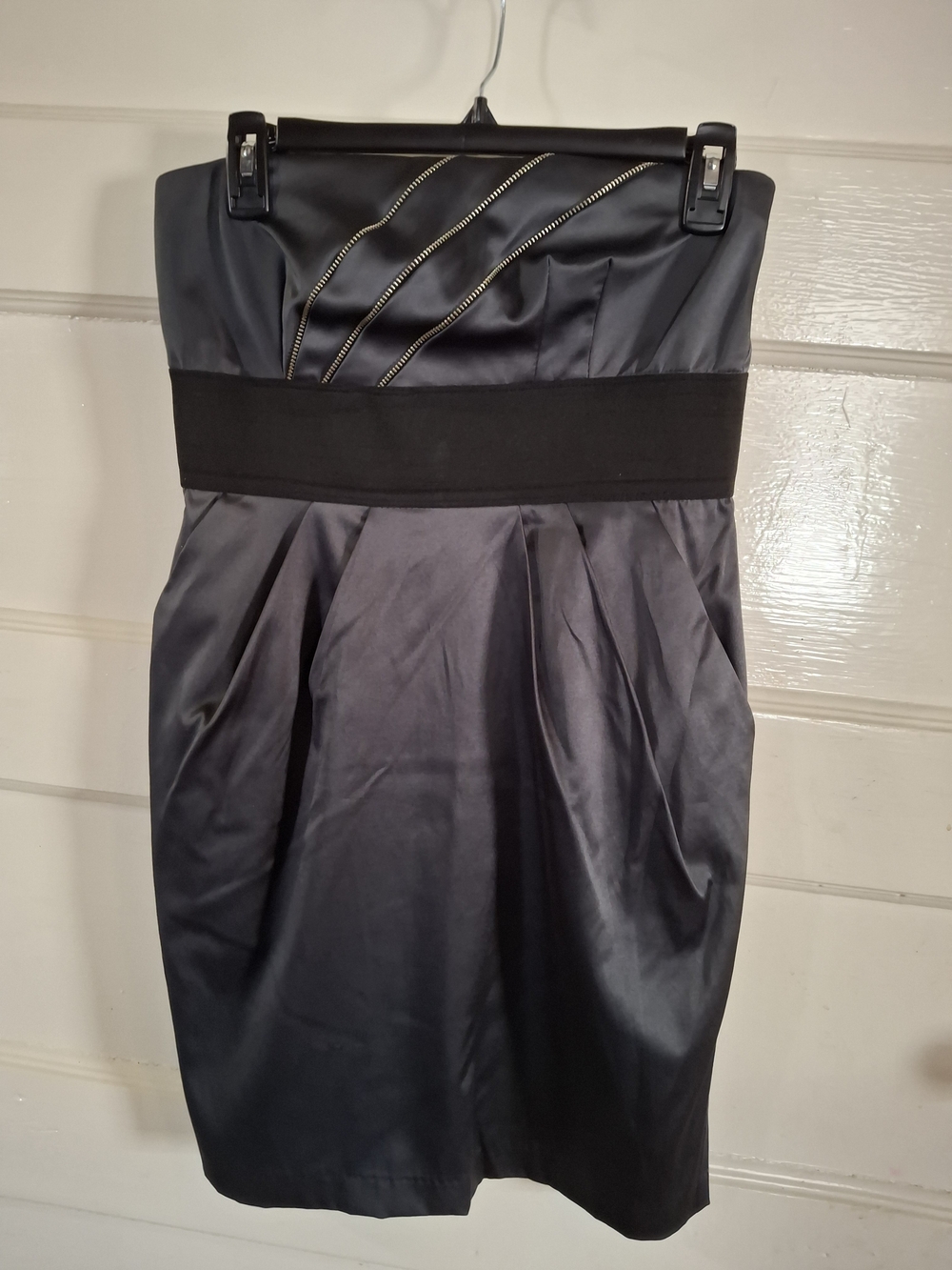 RezeMe Strapless Gray & Black Satin Zip Detail Dress Size 1 (CFD 115)